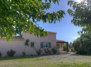 Rumana Pers | Aleria