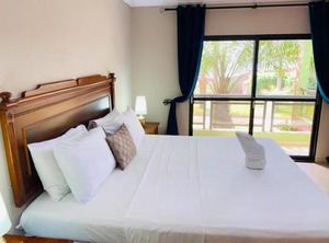 Seafront Residences Hotel | Kerr Serign