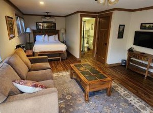 Sierra Sky Ranch Hotel | Yosemite Forks