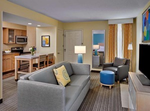 Sonesta Birmingham | Lake Purdy