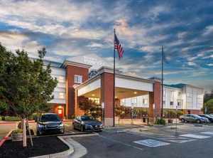 Hampton Inn Suites Valley | Vacaville
