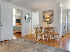 Cottage Craigville Beach | West Hyannisport