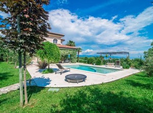 Villa Arta | Opric