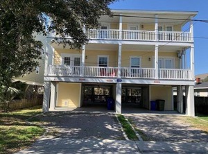 Summer Den | Surfside Beach