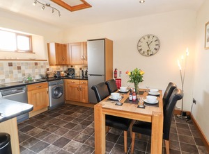 Swallow Nest | Catterlen