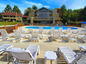 Tanglwood Resort | Tafton