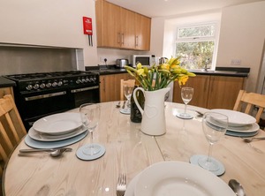 The Cottage Glossop | Hollingworth