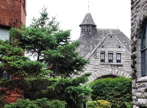 The Inn Ferry Street | Midtown