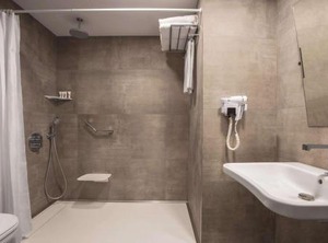 Tryp | Oran