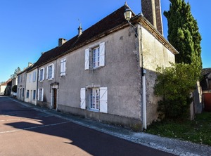 Holiday Montfaucon Garden Terrace Bbq | Montfaucon