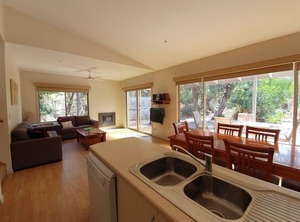 Self Lakeside Accommodation Bush | Forge Creek