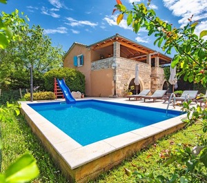 Casa Karnevali 