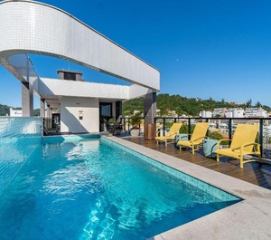 Aion Suítes Compacto E Luxuoso Loft Rooftop Com Piscina Academia À Poucos Passos Da Praia 