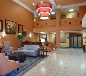 Hampton Inn Suites Fresno 