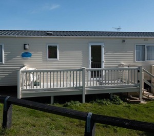 Berth Caravan At Naze Marine Essex Ref 