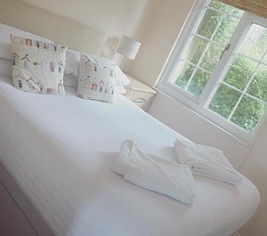 Camellia Chalet 