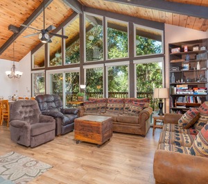 Cedar Mountain Lodge 