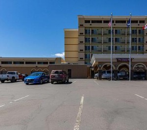 Clarion Hotel Convention 