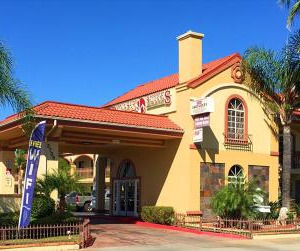 Dynasty Suites Hotel 