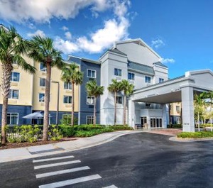 Fairfield Inn 
