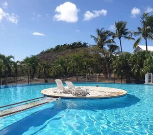 Bungalow Chambres Piscine Partagée Jardin Clos Et À Km La Plage 
