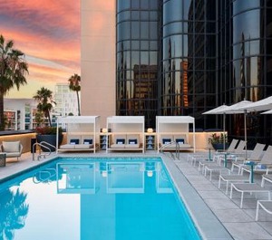 Renaissance Long Beach Hotel 