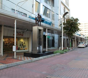 Building Ichibangai Roo Stay