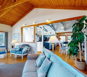 Ocean Village Skimmer 