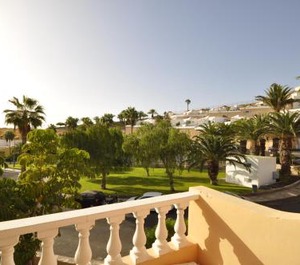 Paradise Court Las Americas 