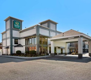 Quality Inn Suites Matthews 