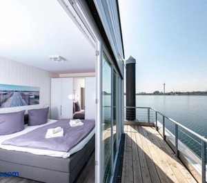 Schwimmendes Haus