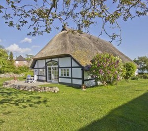 Gutshof Ostseeblick Ferienwohnungen Fewo Terrasse Gartennutzung 
