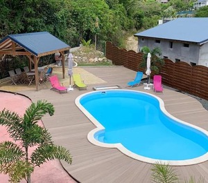 Shared Enclosed Garden At Gosier 