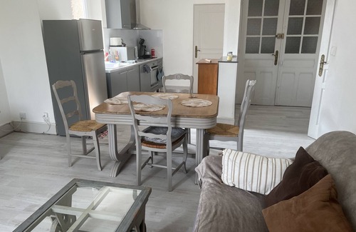 Luxeuil-les-Bains Apartment | à 800 m des Thermes Appartement F2 Spacieux Tout Équipé