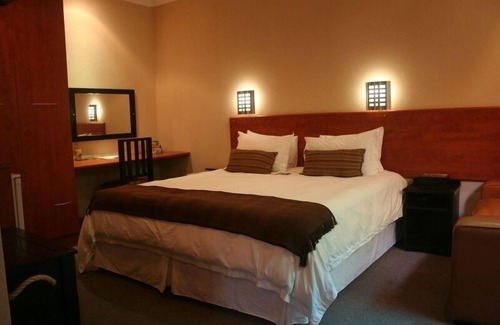 Walmer House | á La Martha’s Air-Port Guest House