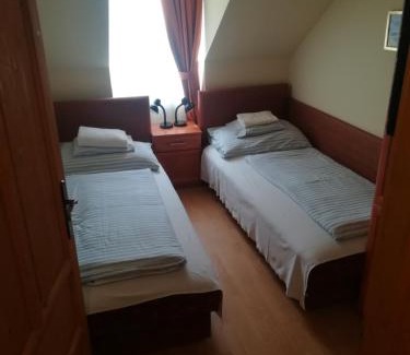 Farad House | Áldos Panzió