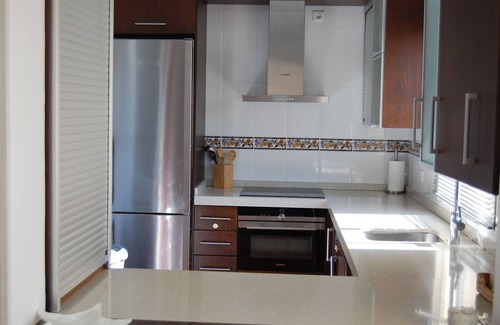 Torre del Mar Condo | Ático Cerca de la Playa con Vistas al mar