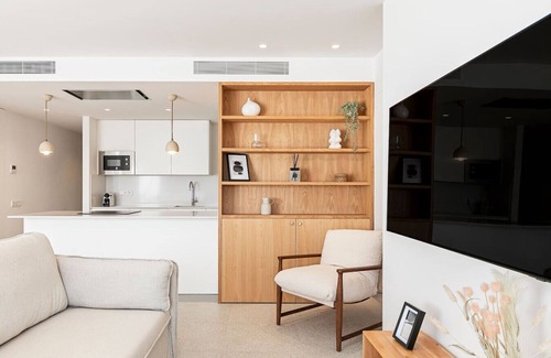 La Font de la Guatlla Apartment | Ático con terraza cerca de Gran Vía y Camp Nou