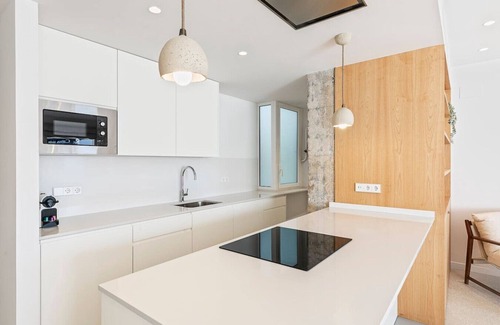 La Font de la Guatlla Apartment | Ático con terraza cerca de Gran Vía y Camp Nou