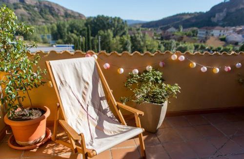 Las Ventas de Santa Lucia Apartment | Ático con terraza en Graus-Pirineo de Huesca