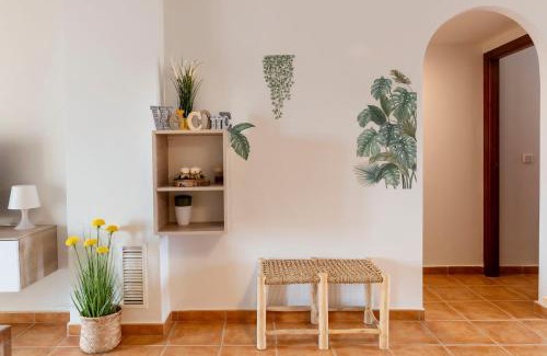 Roda Apartment | Ático con terraza-solárium y piscina 4-6 personas WIFI A/C