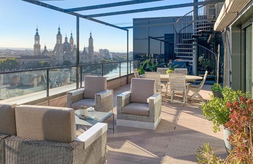 Barrio de Jesus Apartment | Ático mejores vistas al Pilar jacuzzi y garaje