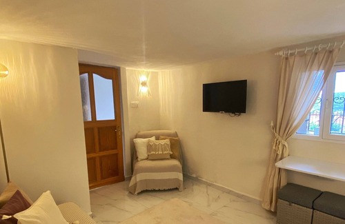 Konak Villa | Çeşme merkezde villa