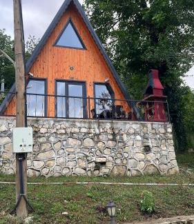 Akyazı Bed & Breakfast | Çekirge Bungalov