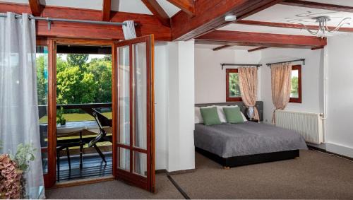Veresegyhaz Bed & Breakfast | Éden Lounge Restaurant & Pension