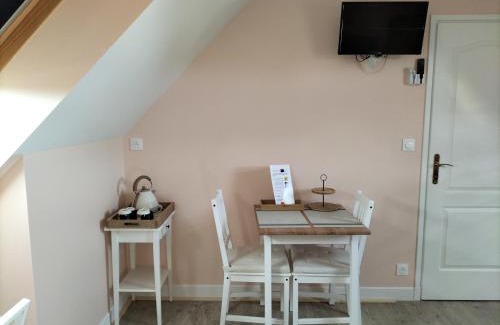 Pontavert Bed & Breakfast | Étape au Chemin des Dames - Chambre et table d'hôtes