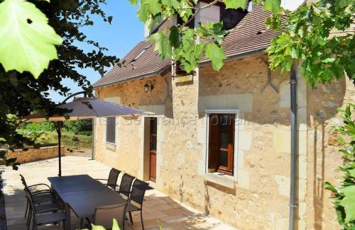 Paulmy House | Évasion paisible en Touraine, gîte authentique avec jardin clos, proche forêt, idéal famille et amis - FR-1-381-321