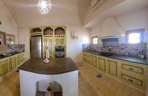 Djerba Ajim House | Évasion Paradisiaque à Djerba - Maison de Vacances Avec Piscine