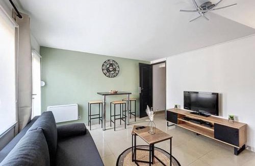 Saint-Pol-sur-Mer Apartment | Évasion Verte - Jardin & Confort