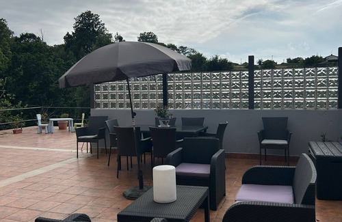 Lloreda Ski Chalet | Ñata Vigil next to Playa España, garden, barbecue and wifi. Relax!